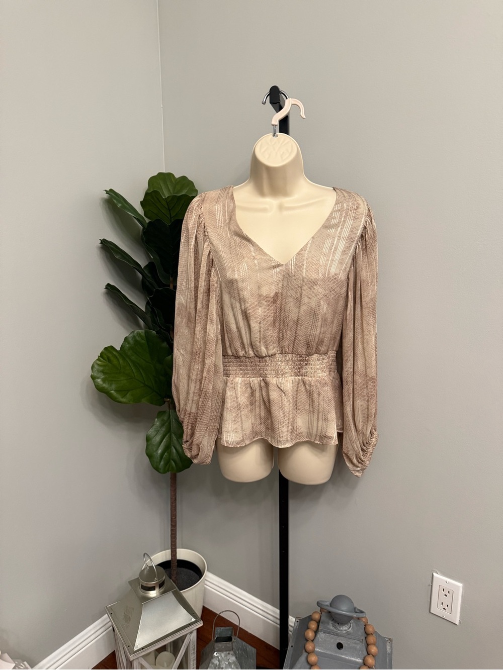 Express Taupe V-Neck Long Sleeve snakeskin print Peplum Blouse